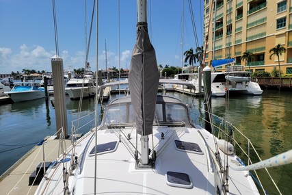 Catalina 350