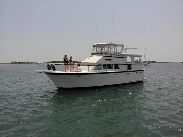 Hatteras 43 Motor Yacht