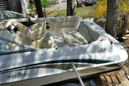 Sea Ray 210 Sundeck