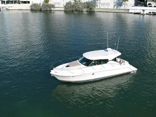 Tiara Yachts 39 Coupe