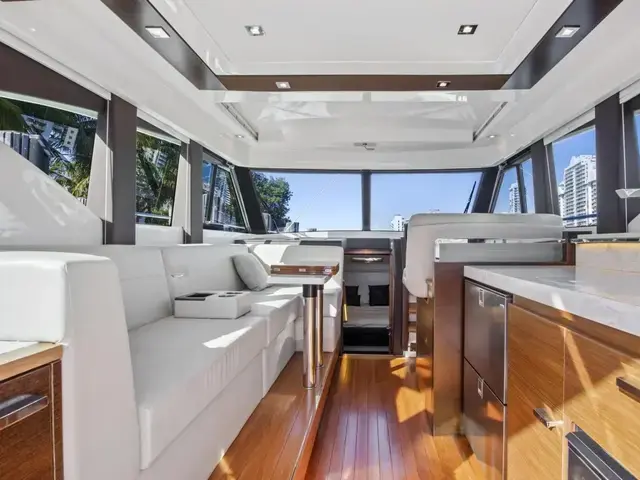 Tiara Yachts 39 Coupe