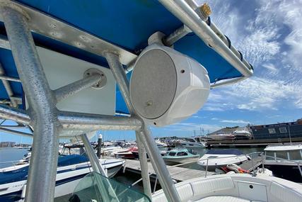 Bayliner 2503 Trophy Center Console