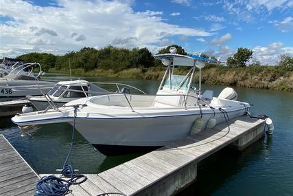 Bayliner 2503 Trophy Center Console