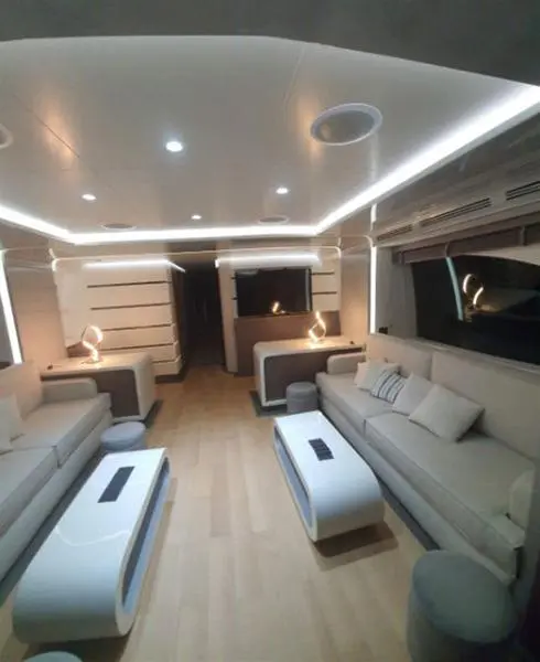 2007 Azimut 85