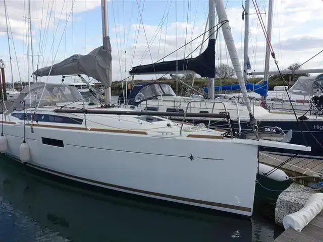 Jeanneau Sun Odyssey 349 Lifting Keel