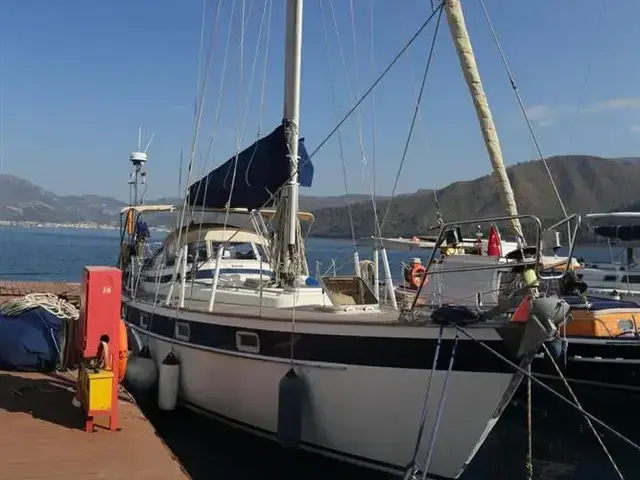 Hallberg Rassy 38