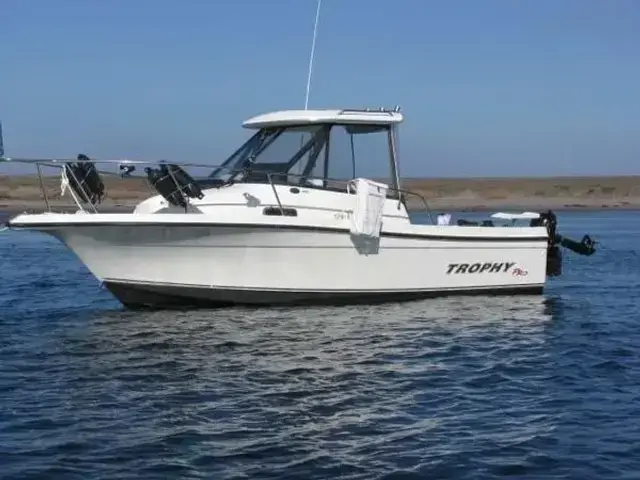 Trophy Boats 2052 Hardtop