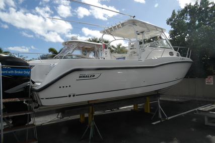 Boston Whaler 305 Conquest