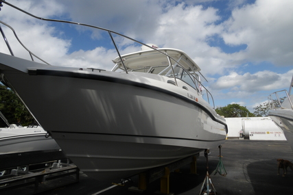 Boston Whaler 305 Conquest