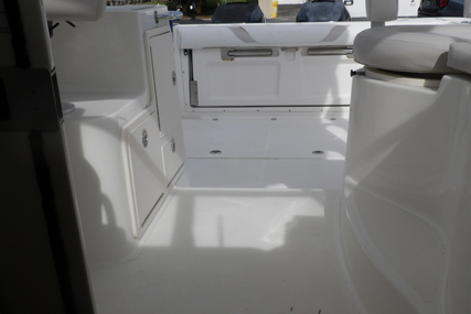 Boston Whaler 305 Conquest