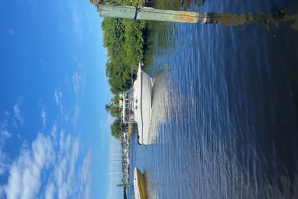 Boston Whaler 305 Conquest