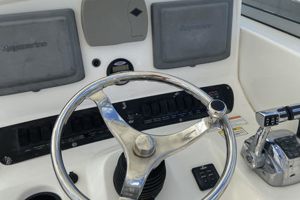 Boston Whaler 305 Conquest