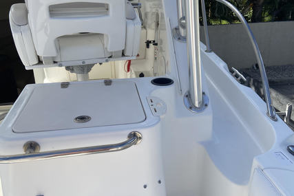 Boston Whaler 305 Conquest