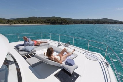 Fountaine Pajot MY6