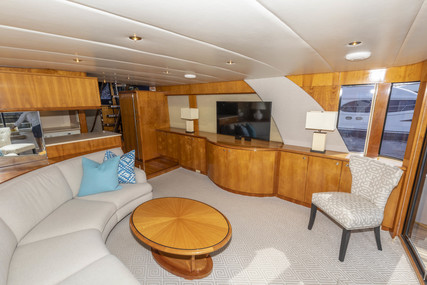 Queenship 64 Flybridge Motor Yacht