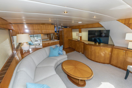 Queenship 64 Flybridge Motor Yacht