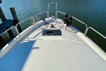 Mainship 41 Cockpit