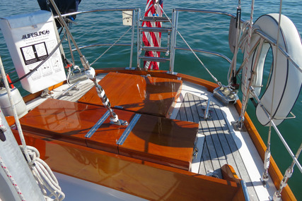 Hinckley Bermuda 40 MK III Yawl