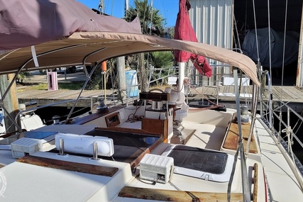 Stamas 44 Ketch