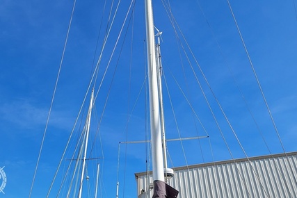 Stamas 44 Ketch