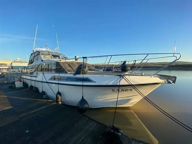 Broom Monarch 12M