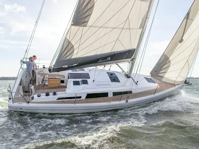 Hanse 348