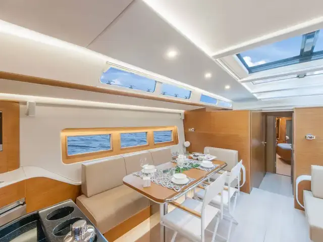 Hanse 675