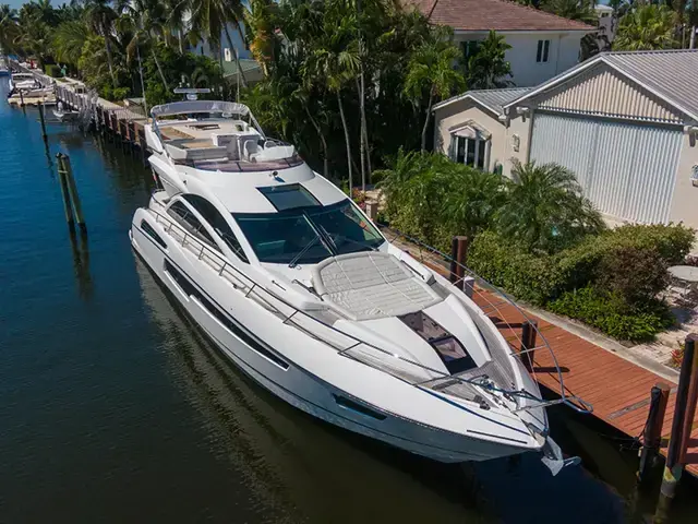 Sunseeker Sport Yacht 68