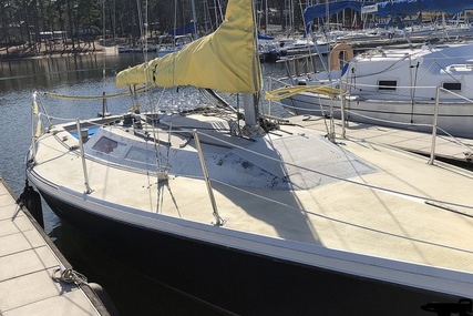 Catalina Capri 30