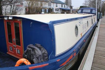 Wide Beam Narrowboat 60 x 12 by Collingwood Boats