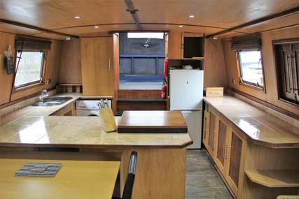 Wide Beam Narrowboat 60 x 12 by Collingwood Boats