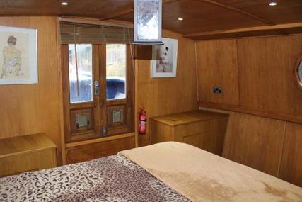 Wide Beam Narrowboat 60 x 12 by Collingwood Boats