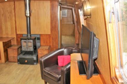 Wide Beam Narrowboat 60 x 12 by Collingwood Boats