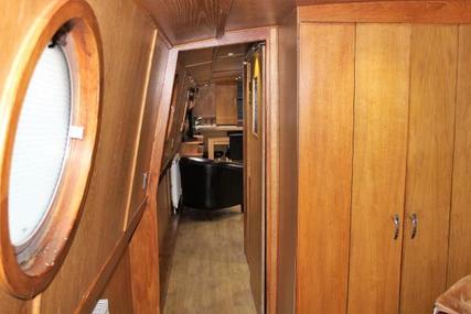 Wide Beam Narrowboat 60 x 12 by Collingwood Boats