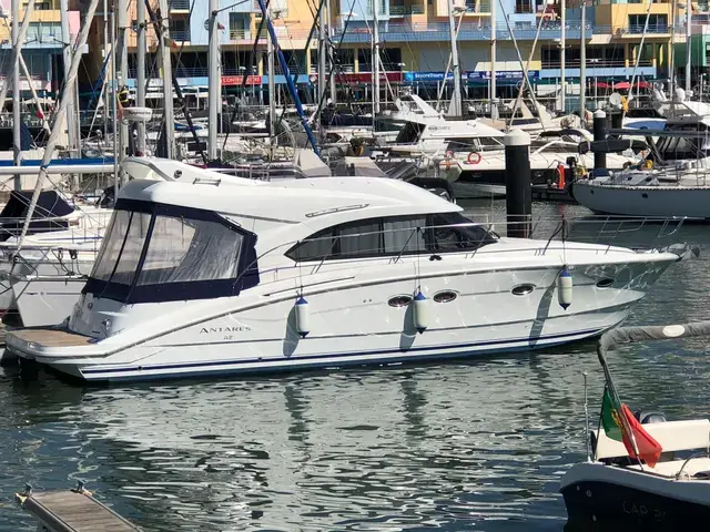 Beneteau Antares 42