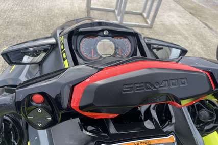 Sea Doo RXT-X 300