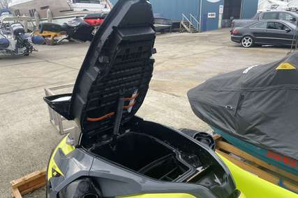 Sea Doo RXT-X 300