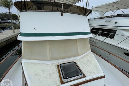 Trader 40 Double Cabin