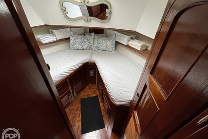 Trader 40 Double Cabin