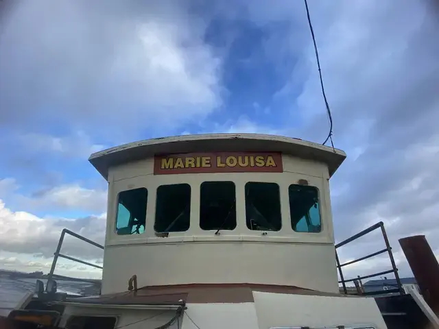 Retired Dutch Trawler/Livebaoard Houseboat