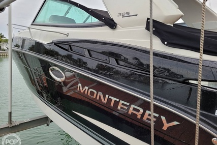 Monterey 295 Sport Yacht