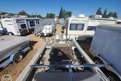 Boston Whaler 21 Outrage