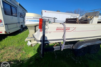 Boston Whaler 21 Outrage