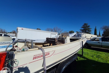 Boston Whaler 21 Outrage