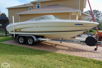 Sea Ray 230 bowrider