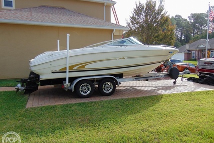 Sea Ray 230 bowrider