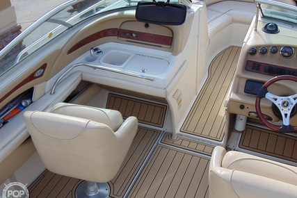 Sea Ray 230 bowrider