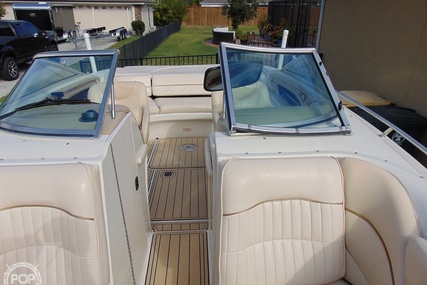 Sea Ray 230 bowrider