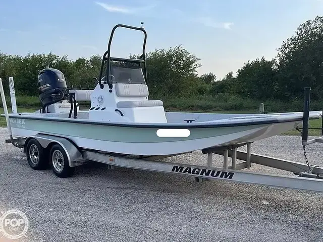 Majek 21 Tunnel CC Redfish Line