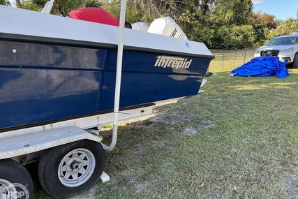 OUTLAW Marine 28